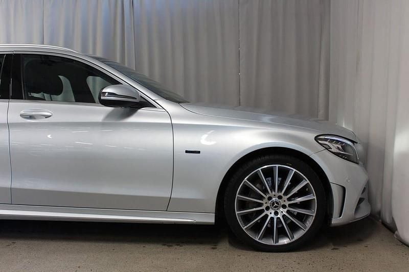 Begagnad Mercedes C300 AMG 306 HK (225 kW) 2020 Silver Kombi