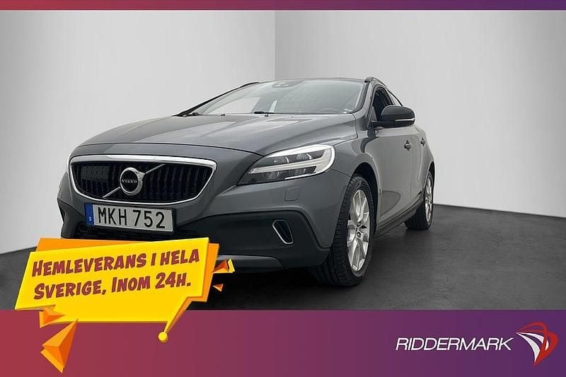 Grå Begagnad 2017 Volvo V40 CC Momentum Kombi | 184 900 kr (Marknadspris) - Bild 1/3