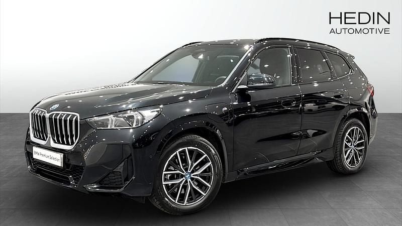 Begagnad 2025 BMW X1 M Sport SUV | 529 700 kr - Bild 1/4