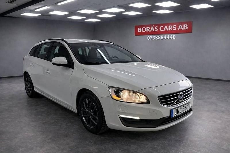 Begagnad Volvo V60 116 HK (85 kW) 2014 Vit Kombi