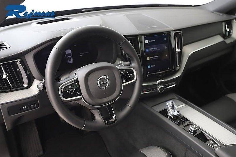 Begagnad Volvo XC60 Ultra 455 HK (334 kW) 2024 Svart SUV