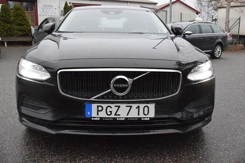 Begagnad Volvo S90 Kinetic 190 HK (139 kW) 2017 Svart Sedan