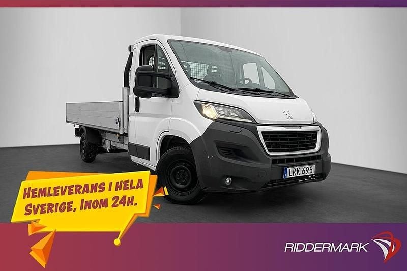 Vit Begagnad 2017 Peugeot Boxer Van | 189 800 kr (Dyr) - Bild 1/3