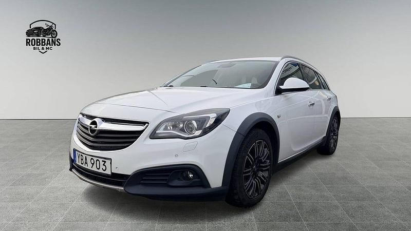 Begagnad Opel Insignia Country Tourer 173 HK (127 kW) 2015 Vit Kombi
