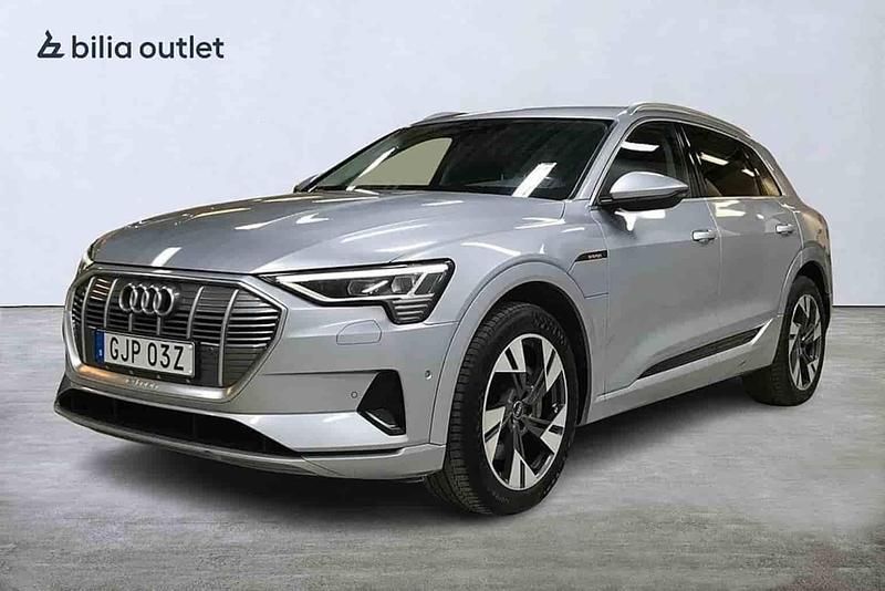 Silver Begagnad 2021 Audi e-tron SUV | 304 900 kr (Bra pris) - Bild 1/1