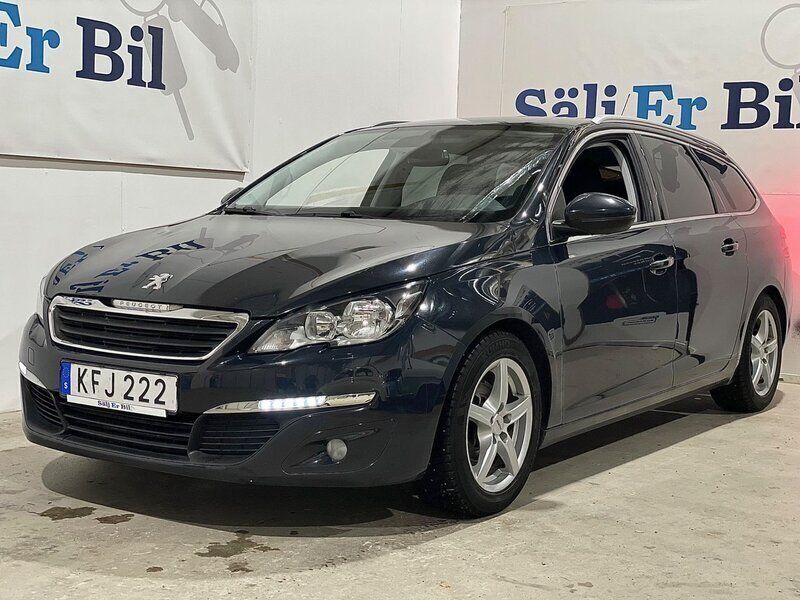 Mörkgrå (grå) Begagnad 2015 Peugeot 308 Active Kombi | 99 800 kr (Marknadspris) - Bild 1/4