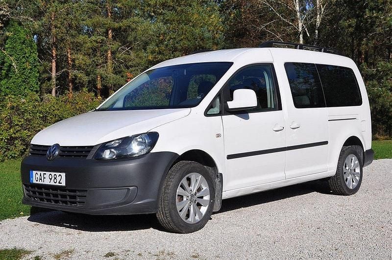 Vit Begagnad 2014 VW Caddy Maxi Life Life Minibuss | 119 500 kr - Bild 1/4
