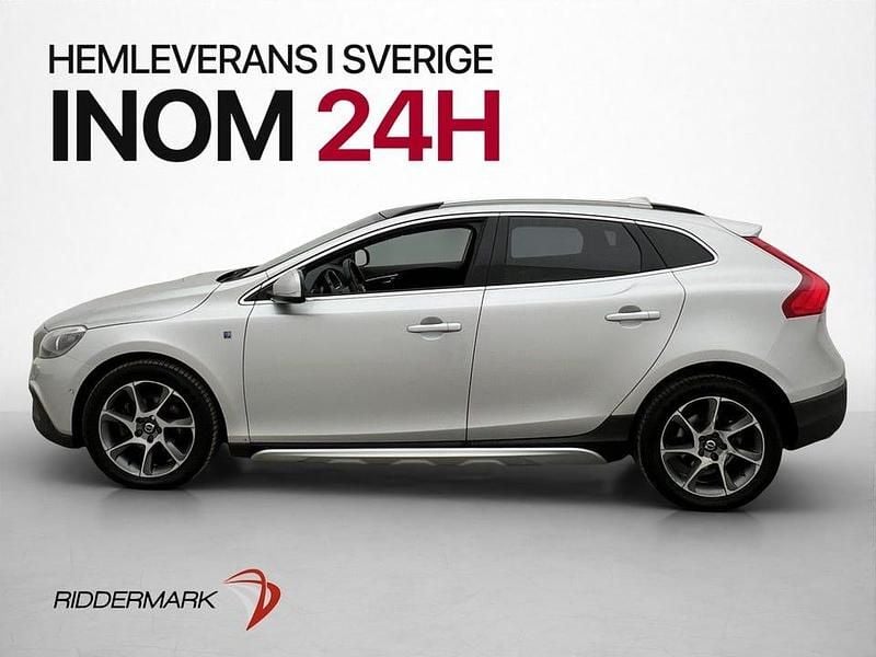 Begagnad Volvo V40 CC Ocean Race 116 HK (85 kW) 2015 Silver Kombi