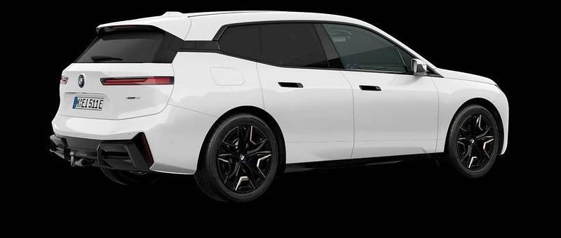 Begagnad BMW iX Comfort Edition 300 kW (408 HK) 2000 Alpine white