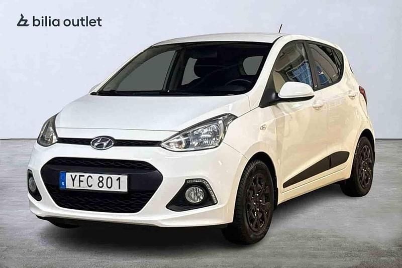 Vit Begagnad 2016 Hyundai i10 Halvkombi | 59 900 kr - Bild 1/1