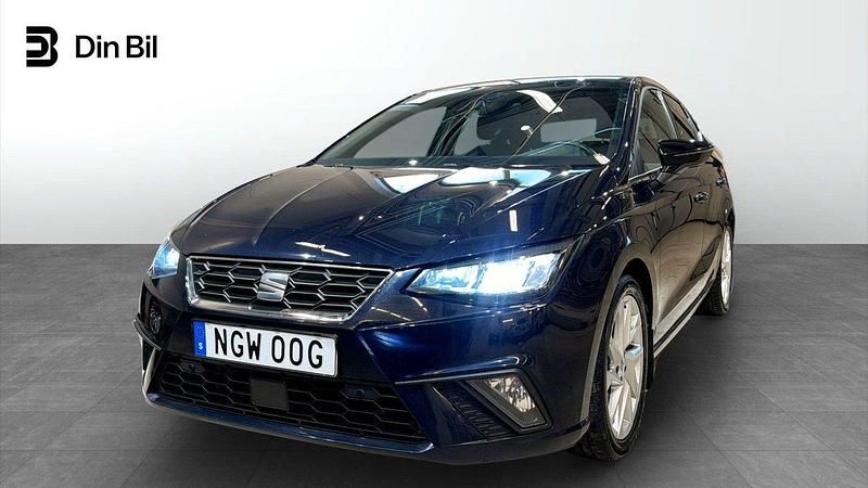 Blå Begagnad 2022 Seat Ibiza FR Halvkombi | 179 900 kr (Marknadspris) - Bild 1/4