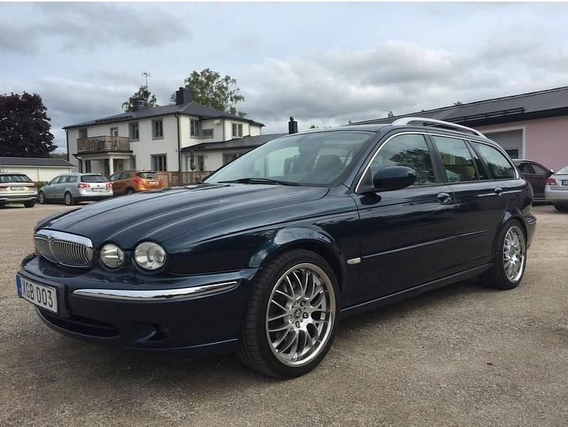 Blå Begagnad 2006 Jaguar X-type Kombi | 69 000 kr - Bild 1/1
