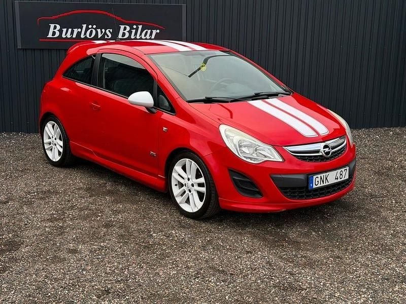 Begagnad Opel Corsa OPC 101 HK (74 kW) 2011 Röd Halvkombi