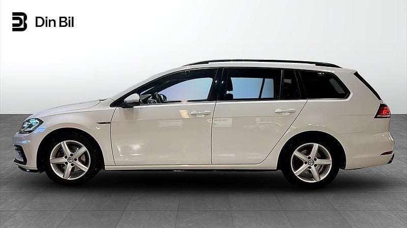 Begagnad VW Golf VII R-line 150 HK (110 kW) 2018 Pure white Kombi