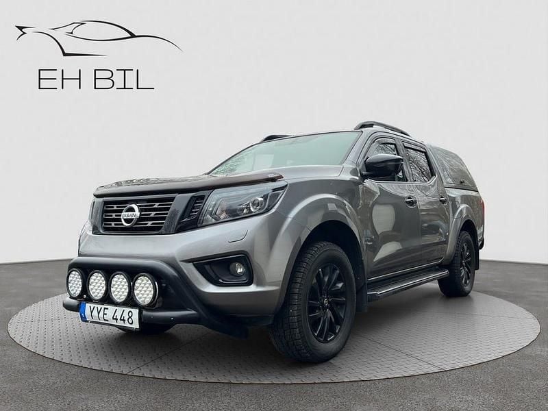 Grå Begagnad 2019 Nissan Navara Pickup | 229 900 kr (Marknadspris) - Bild 1/4