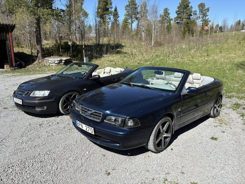 Blå Begagnad 2002 Volvo C70 Cab | 62 000 kr - Bild 1/4