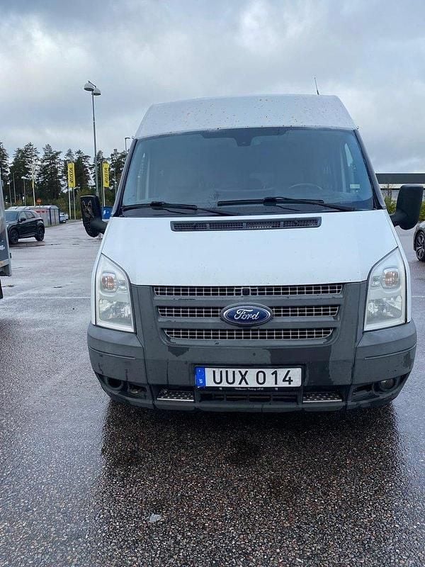 Vit Begagnad 2013 Ford Transit Kombi | 59 000 kr (Superpris) - Bild 1/4