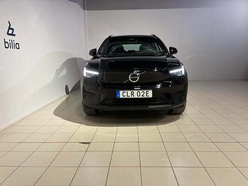 Begagnad Volvo XC40 Single Motor 185 kW (252 HK) 2023 Svart SUV