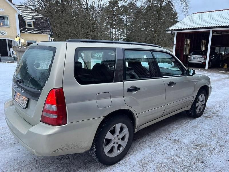 Begagnad Subaru Forester 177 HK (130 kW) 2005 SUV