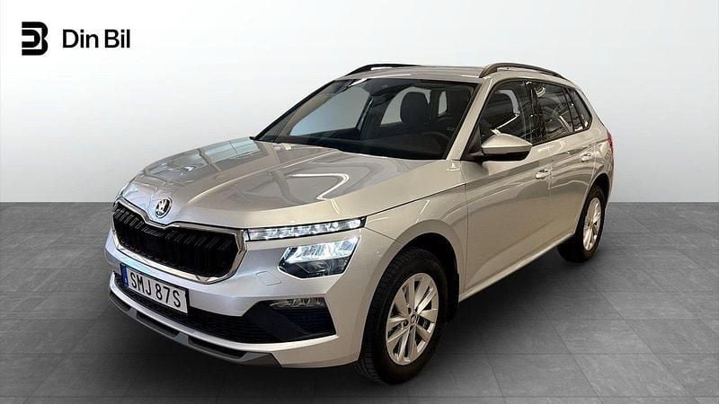 Silver Ny 2024 Skoda Kamiq Selection SUV | 284 900 kr (Marknadspris) - Bild 1/4