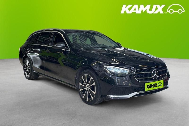 Svart Begagnad 2022 Mercedes E300 Avantgarde Kombi | 339 800 kr (Superpris) - Bild 1/4