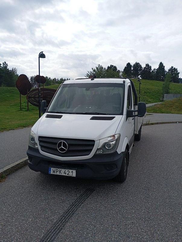 Vit Begagnad 2018 Mercedes Sprinter Van | 225 000 kr - Bild 1/4