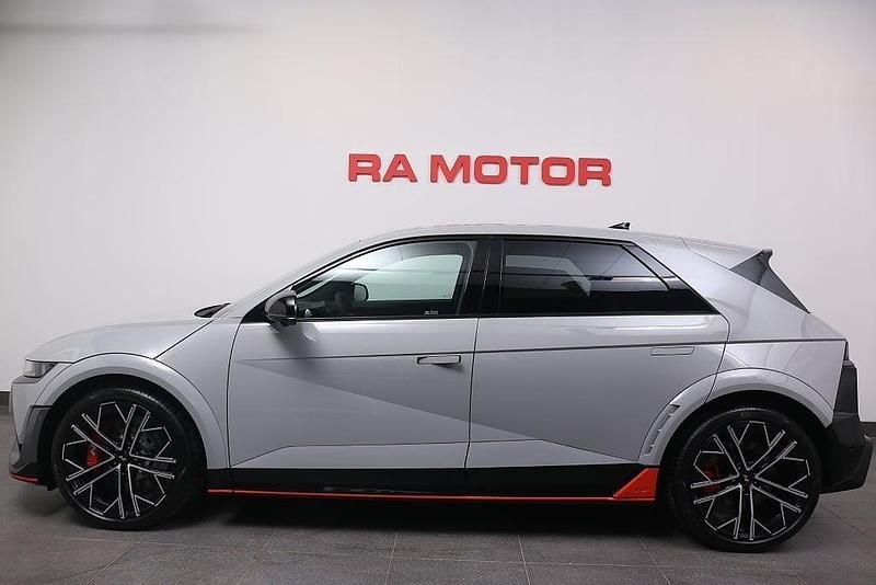 Begagnad Hyundai Ioniq 5 2024 Grå SUV