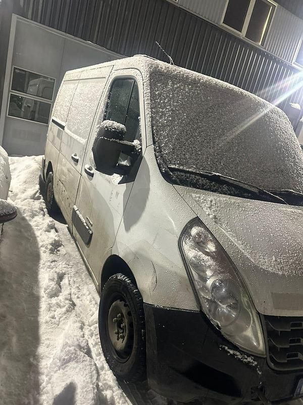 Begagnad Renault Master 100 HK (73 kW) 2011