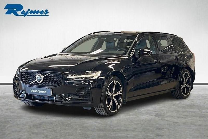 Svart Begagnad 2024 Volvo V60 Plus Kombi | 459 900 kr (Marknadspris) - Bild 1/4