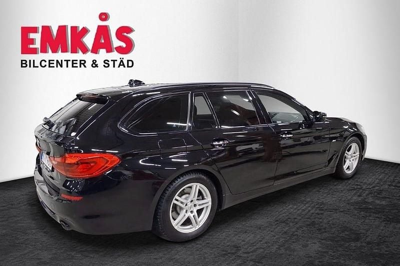 Begagnad BMW 520 Sport Line 190 HK (139 kW) 2018 Svart Kombi