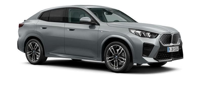 Svart (black sapphire metallic) Ny 2025 BMW iX2 Shadowline SUV | 656 400 kr (Marknadspris) - Bild 1/3