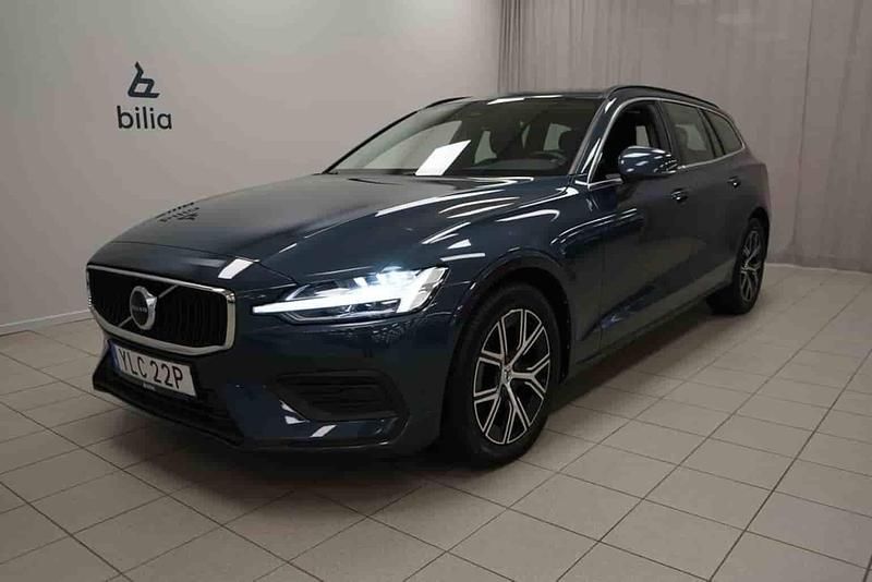Blå Begagnad 2023 Volvo V60 Kombi | 309 900 kr (Marknadspris) - Bild 1/1