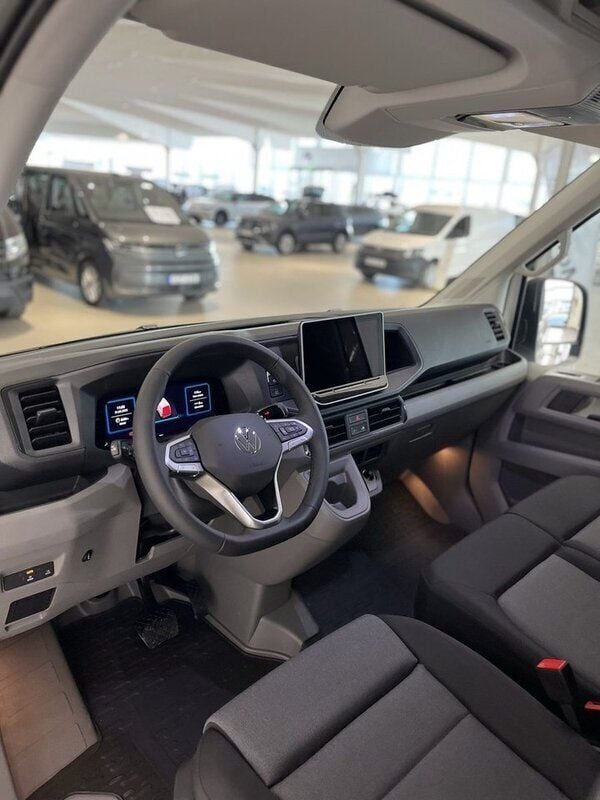 Ny VW Crafter 177 HK (130 kW) 2025 Svart Van