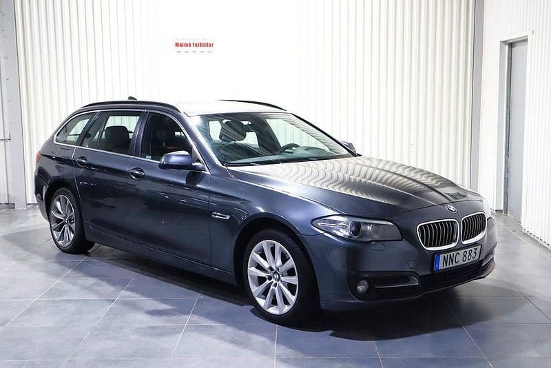 Grå Begagnad 2016 BMW 520 Kombi | 129 900 kr (Bra pris) - Bild 1/4