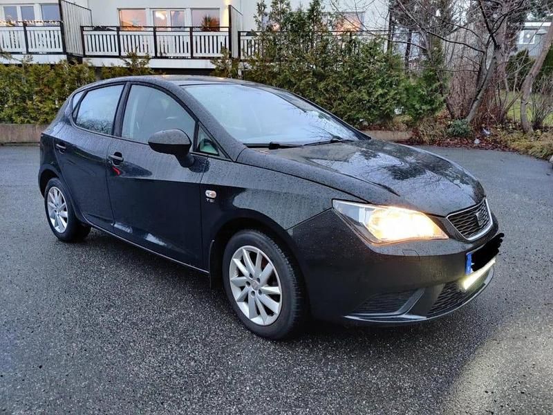 Begagnad 2013 Seat Ibiza Halvkombi | 59 000 kr (Marknadspris) - Bild 1/4