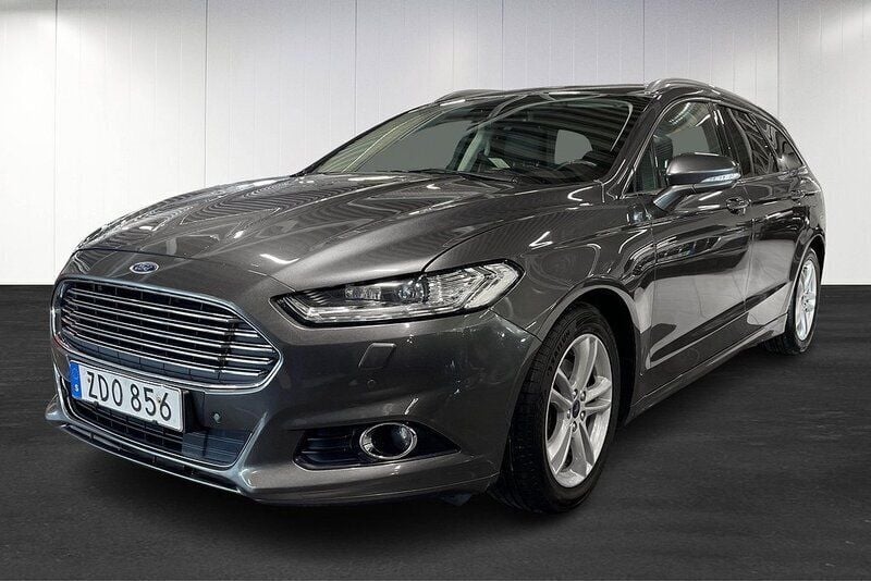 Grå Begagnad 2017 Ford Mondeo Business Edition Kombi | 129 000 kr (Marknadspris) - Bild 1/4