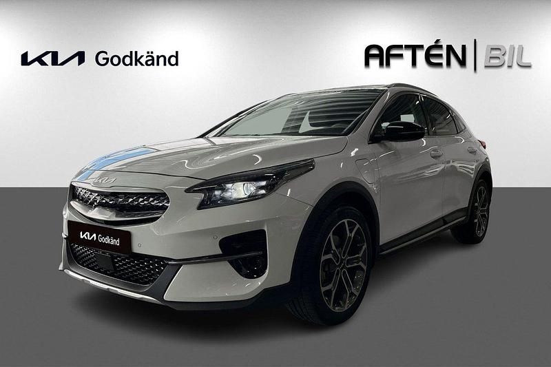 Vit Begagnad 2022 Kia XCeed 2 SUV | 279 000 kr (Marknadspris) - Bild 1/4