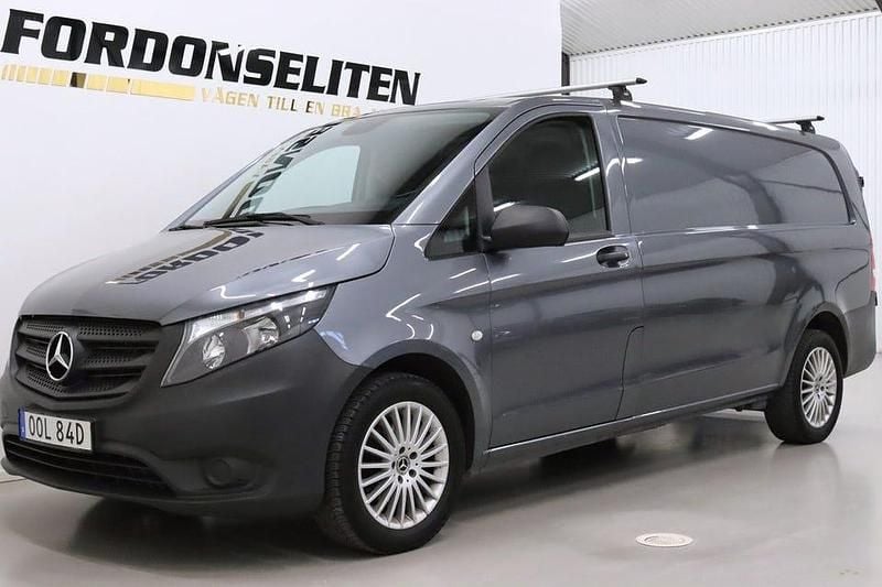 Grå Begagnad 2020 Mercedes Vito Van | 279 900 kr (Marknadspris) - Bild 1/4