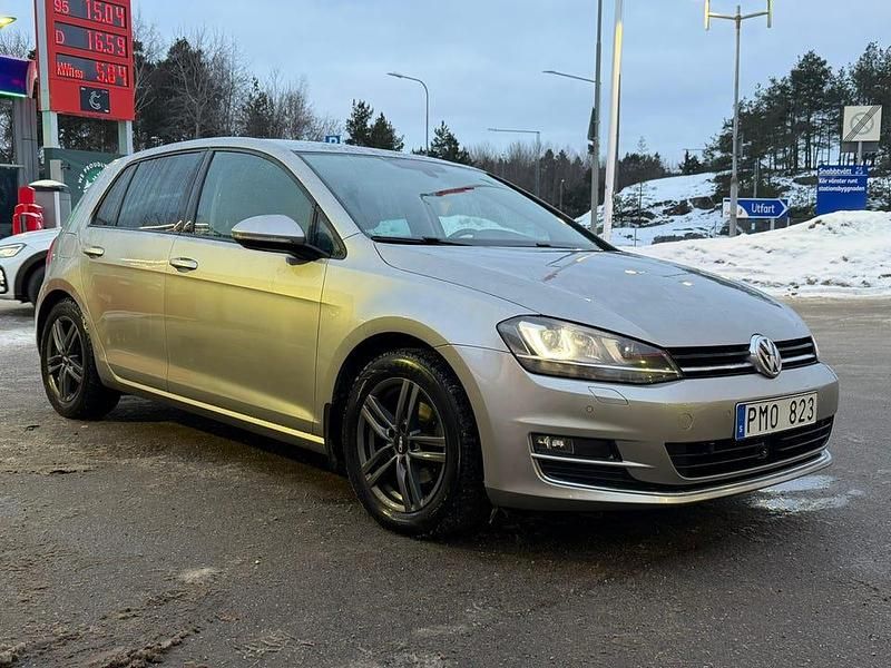 Begagnad VW Golf VII 140 HK (102 kW) 2013 Halvkombi