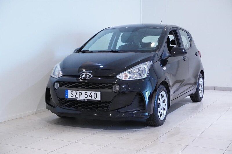 Svart Begagnad 2017 Hyundai i10 Halvkombi | 89 900 kr (Marknadspris) - Bild 1/4