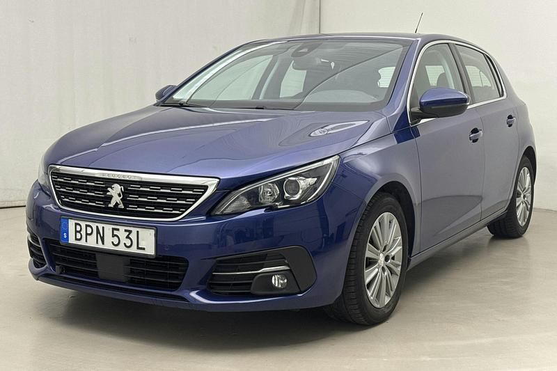 Mörkblå Begagnad 2019 Peugeot 308 Allure | 124 800 kr - Bild 1/4