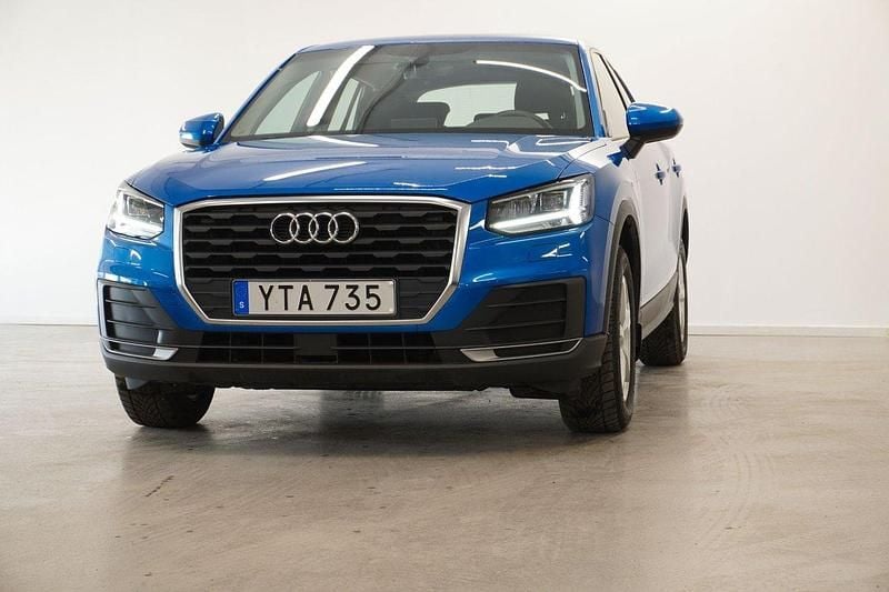 Blå Begagnad 2017 Audi Q2 Proline SUV | 162 900 kr (Bra pris) - Bild 1/4