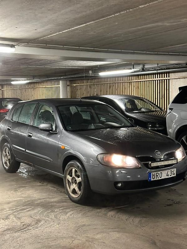 Begagnad 2004 Nissan Almera Halvkombi | 8 000 kr (Bra pris) - Bild 1/4