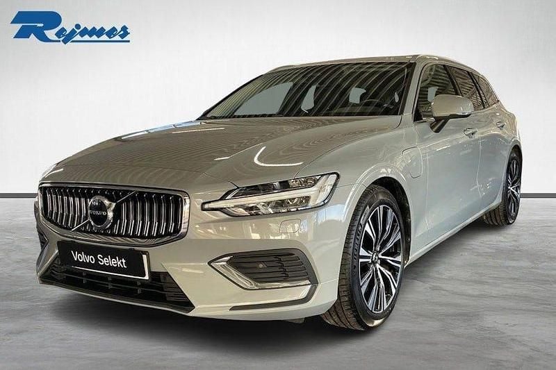 Vapour grey metallic Begagnad 2024 Volvo V60 Core Kombi | 399 900 kr (Bra pris) - Bild 1/4