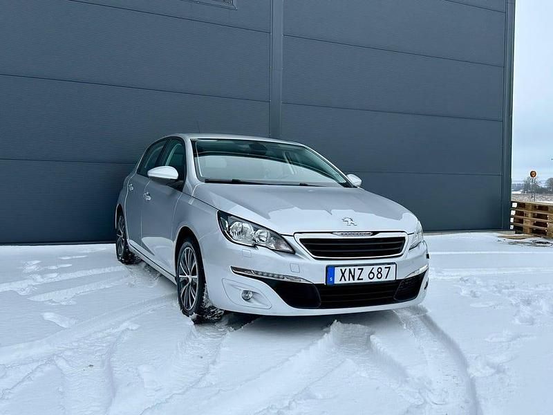 Begagnad Peugeot 308 Active 120 HK (88 kW) 2016 Ljusgrå Halvkombi