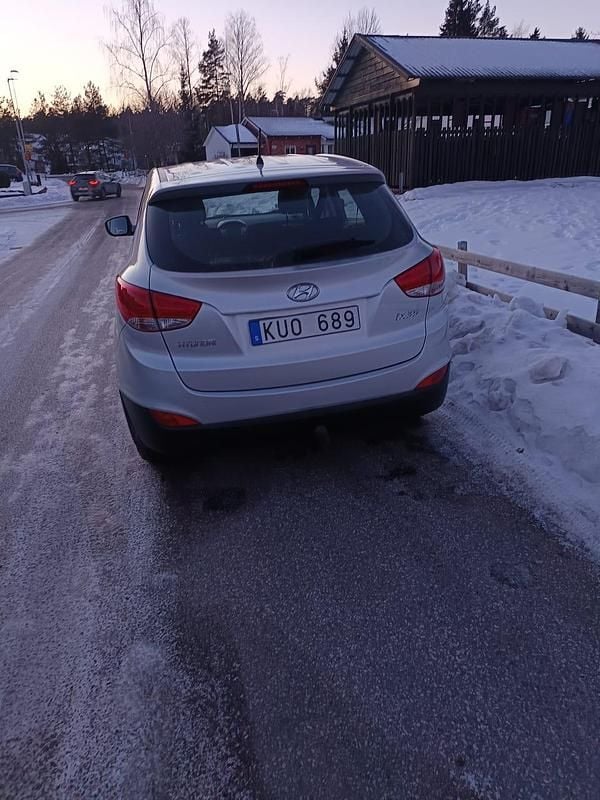 Begagnad Hyundai ix35 163 HK (119 kW) 2011 Silver metallic SUV