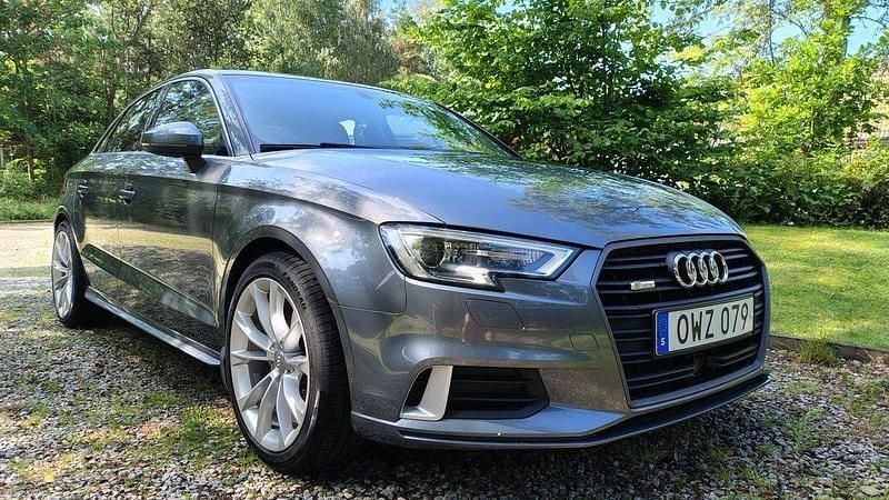 Grå Begagnad 2018 Audi A3 Proline Sedan | 174 000 kr (Bra pris) - Bild 1/4