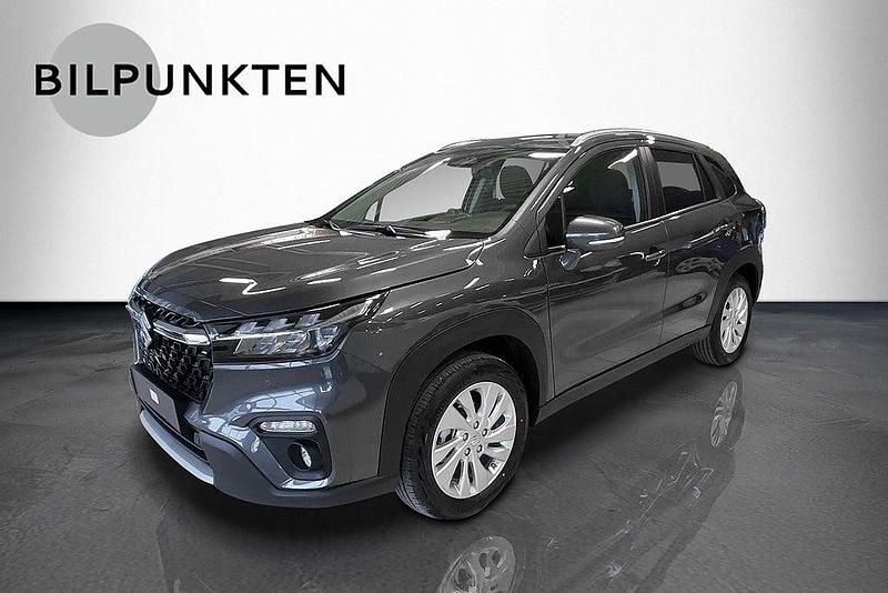 Titan dark gray metallic Ny 2025 Suzuki SX4 S-Cross Kombi | 341 800 kr (Marknadspris) - Bild 1/4
