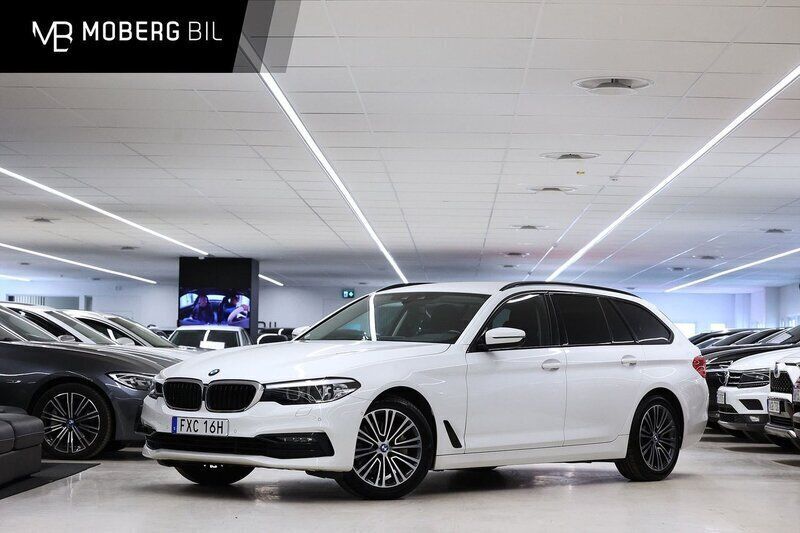 Vit Begagnad 2019 BMW 530 Sport Line Kombi | 279 900 kr (Superpris) - Bild 1/3