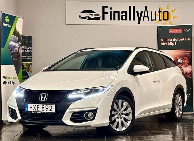 Vit Begagnad 2015 Honda Civic Elegance Kombi | 109 900 kr (Bra pris) - Bild 1/4